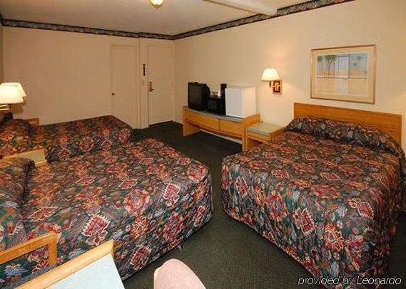 Rodeway Inn Kalkaska Exterior foto